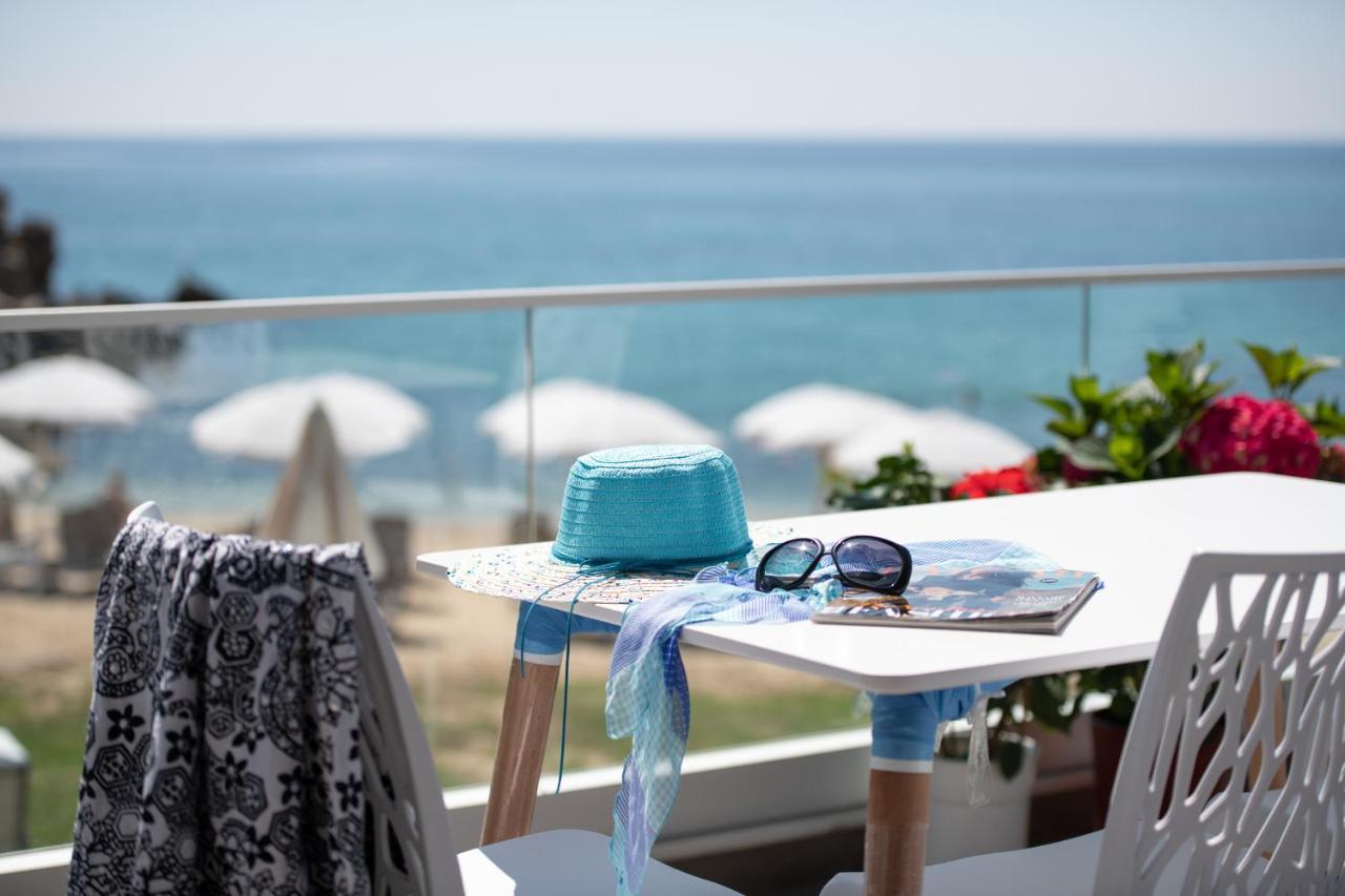 Almare Seaside Studios & Suites - Sarti Sithonia Екстер'єр фото