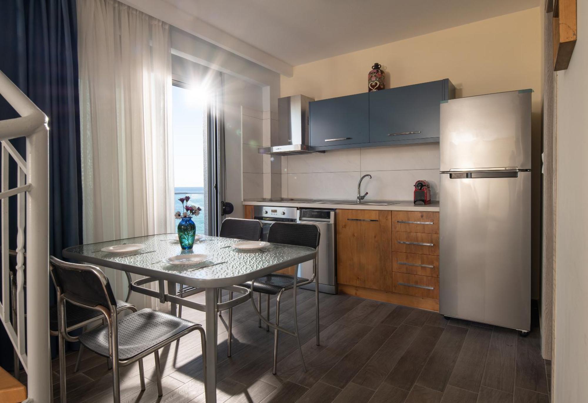 Almare Seaside Studios & Suites - Sarti Sithonia Екстер'єр фото