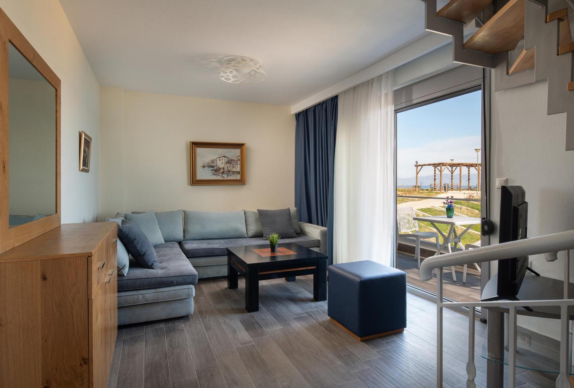 Almare Seaside Studios & Suites - Sarti Sithonia Екстер'єр фото