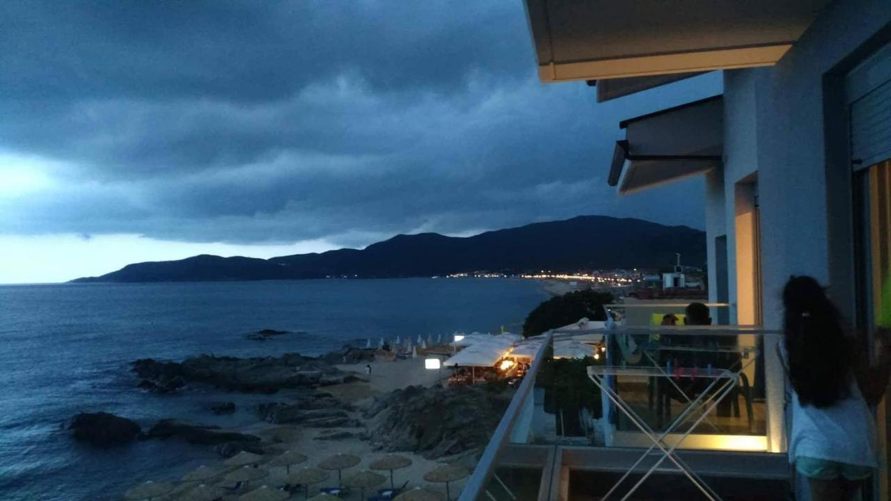 Almare Seaside Studios & Suites - Sarti Sithonia Екстер'єр фото